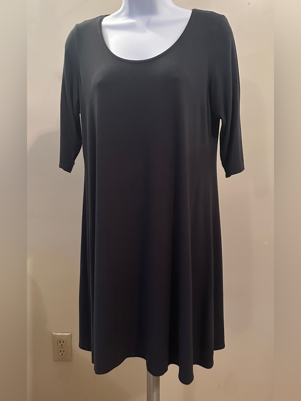 Eileen Fisher Black Scoop Neck Midi Dress